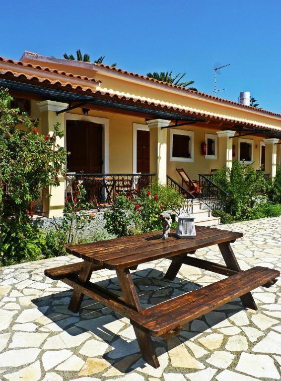 Feeloxenia Corfu Apartments Acharavi  Luaran gambar