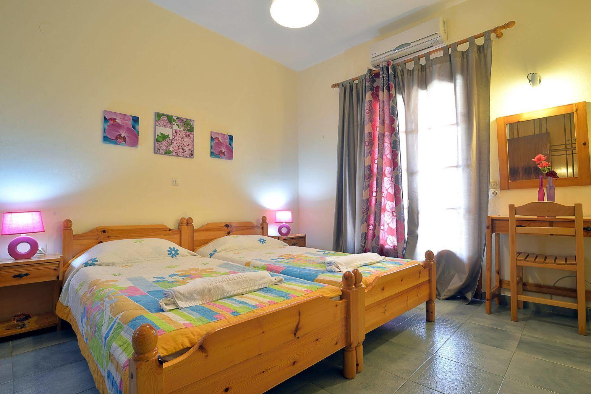 Feeloxenia Corfu Apartments Acharavi  Luaran gambar